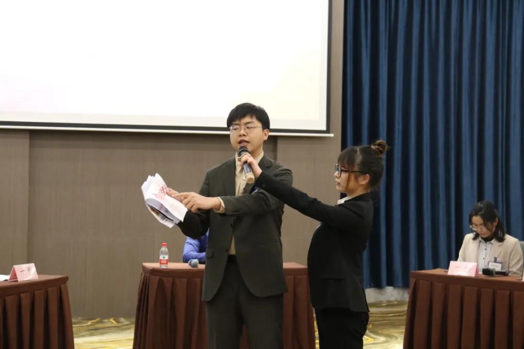 話題二比賽現(xiàn)場(chǎng).jpg